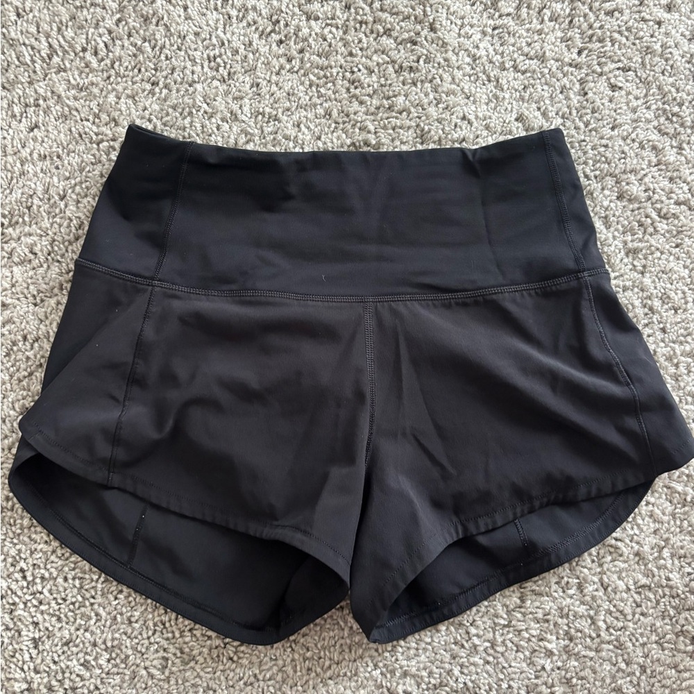 Lululemon High Waisted Speed Up Shorts 2.5
